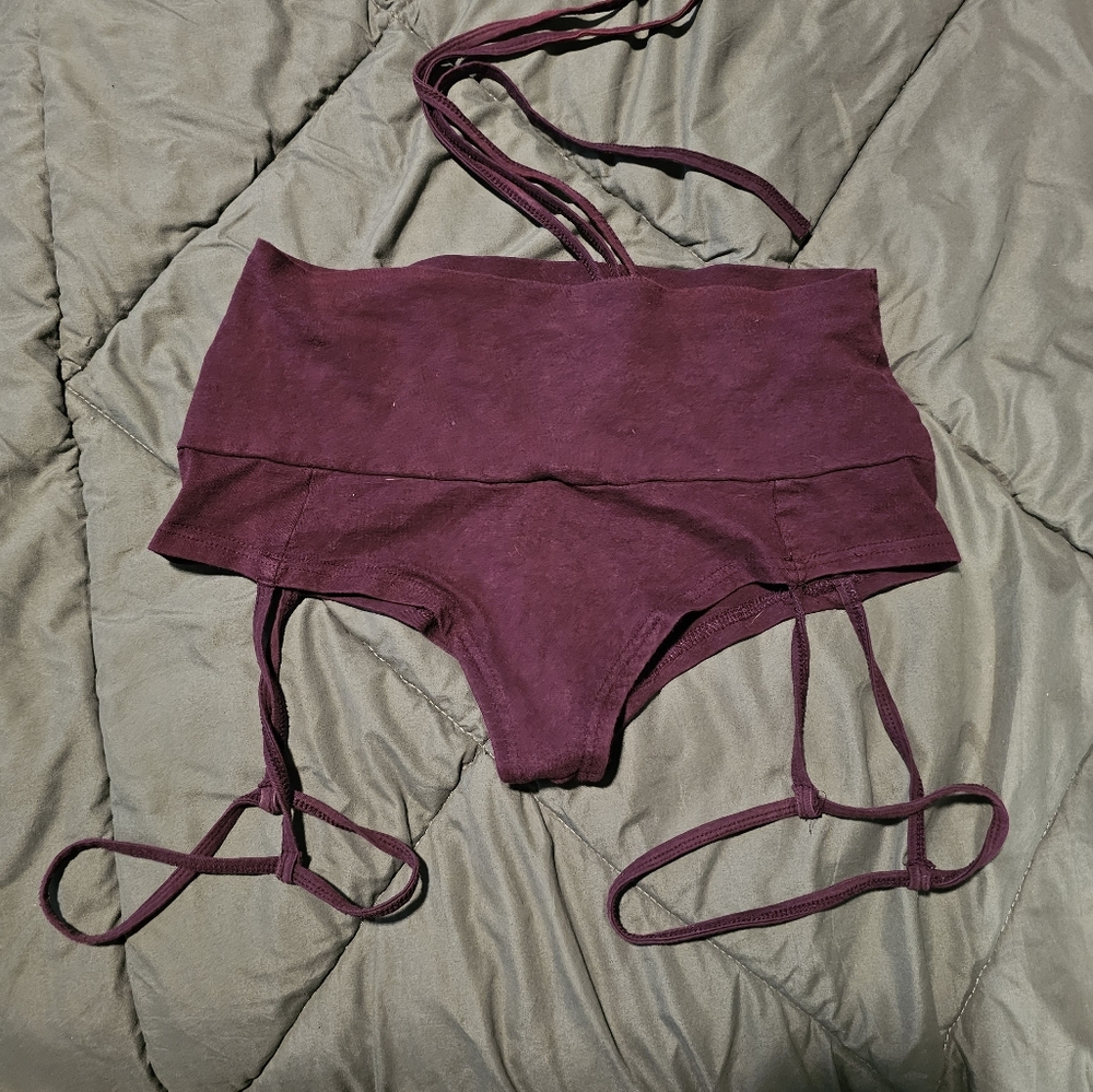 Noralina freedom garter shorts